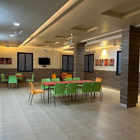 Shanti Niketan Salasar Juliāsar Esterno foto